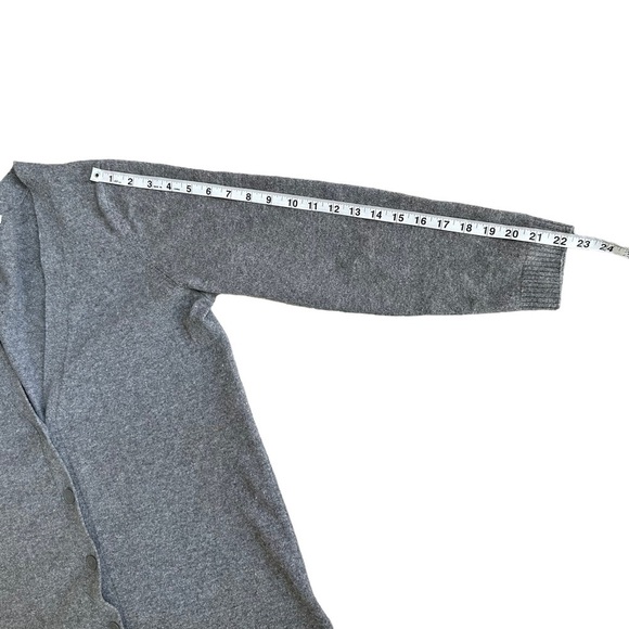 Isaac Mizrahi Live Women's Grey 100% Cashmere Button‎ Down Cardigan Size M - Picture 8 of 9